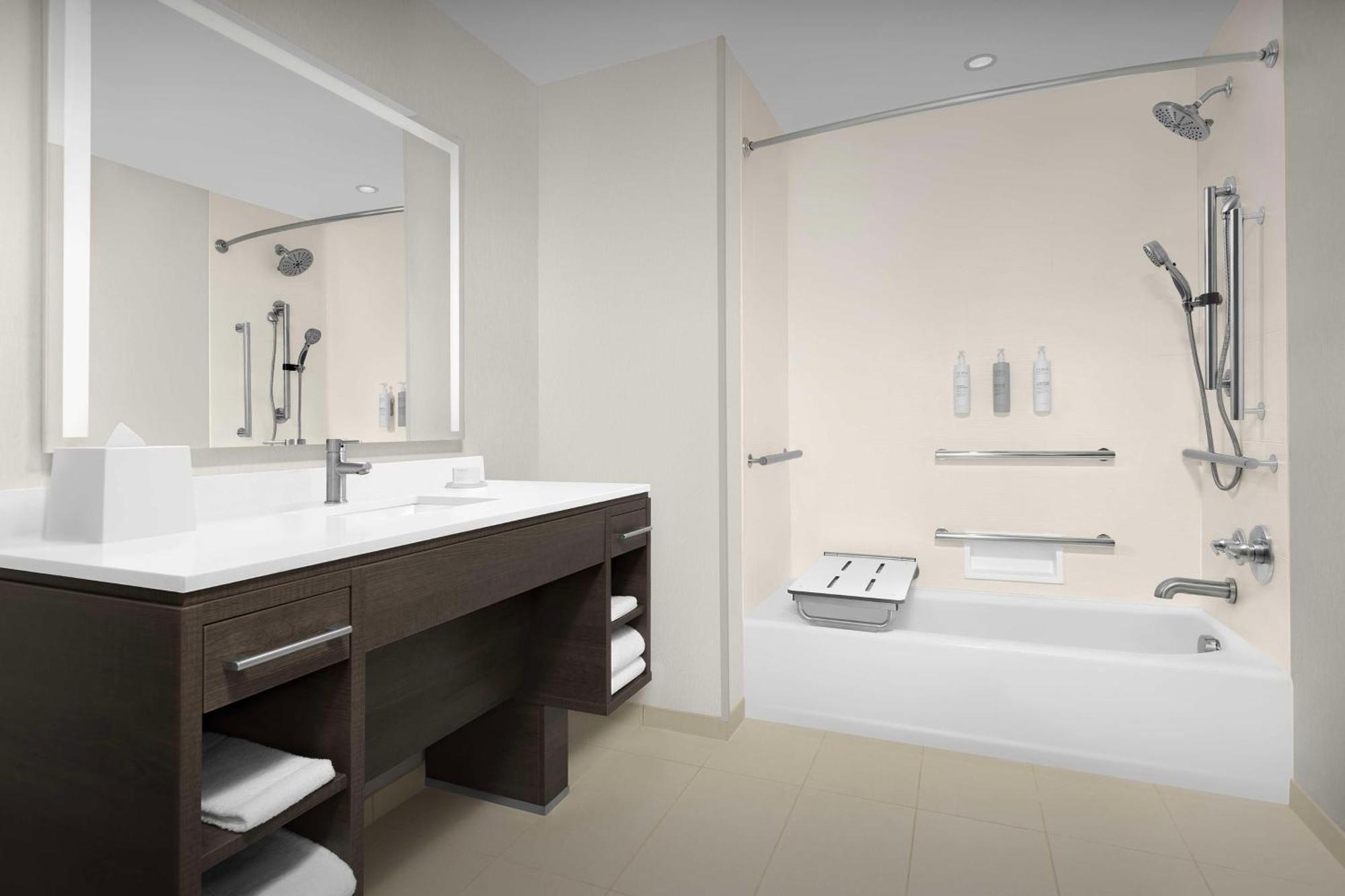 Home2 Suites By Hilton フォールズ・チャーチ エクステリア 写真