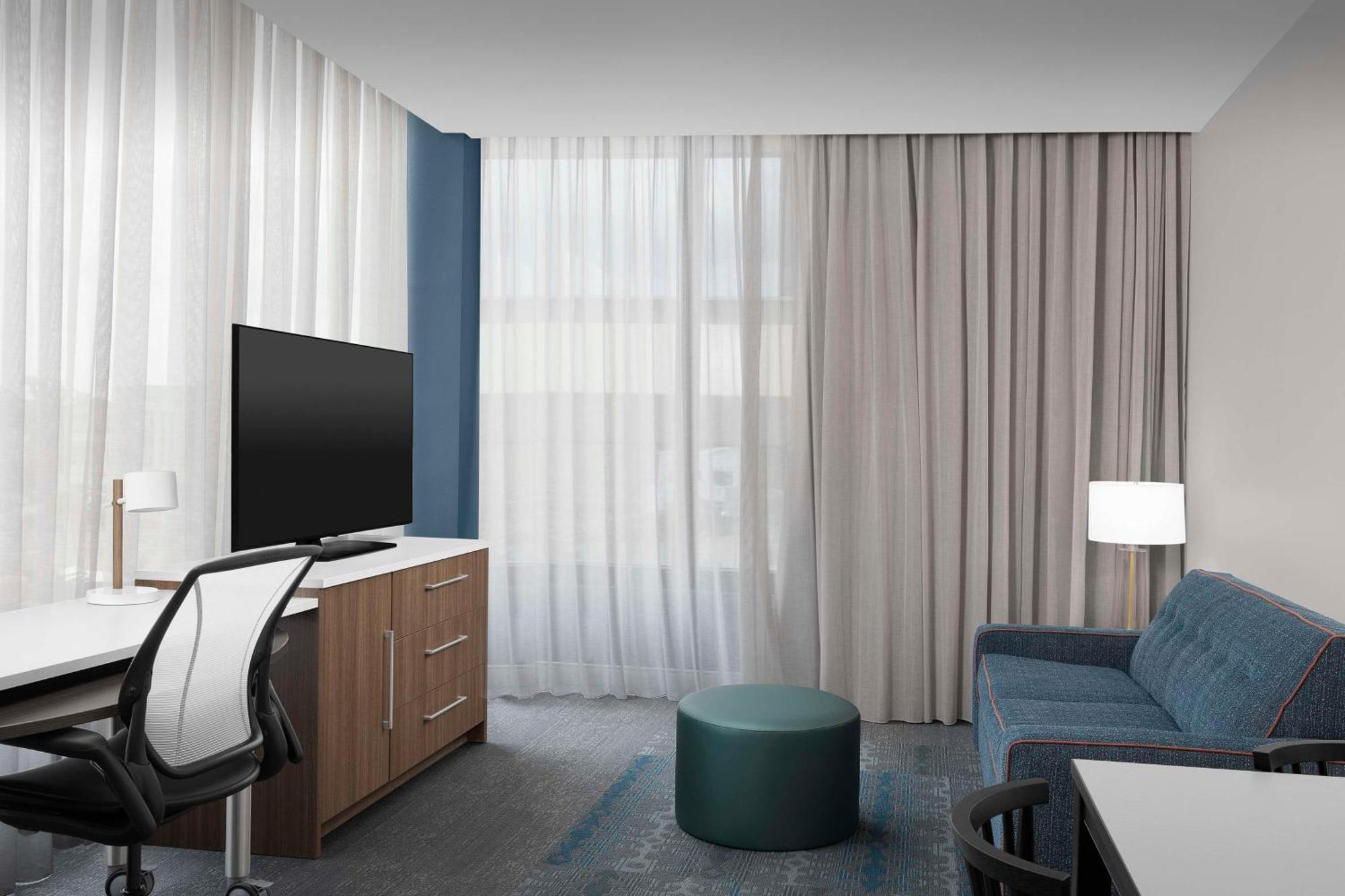 Home2 Suites By Hilton フォールズ・チャーチ エクステリア 写真